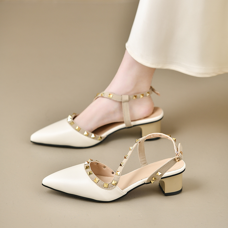 Sandálias Femininas Brilhantes - Metallic Heel Sandal avaliação e preço